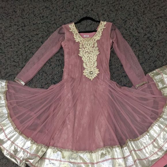 Gorgeous Anarkali Churidar Salwaar Kameez - Picture 4 of 10